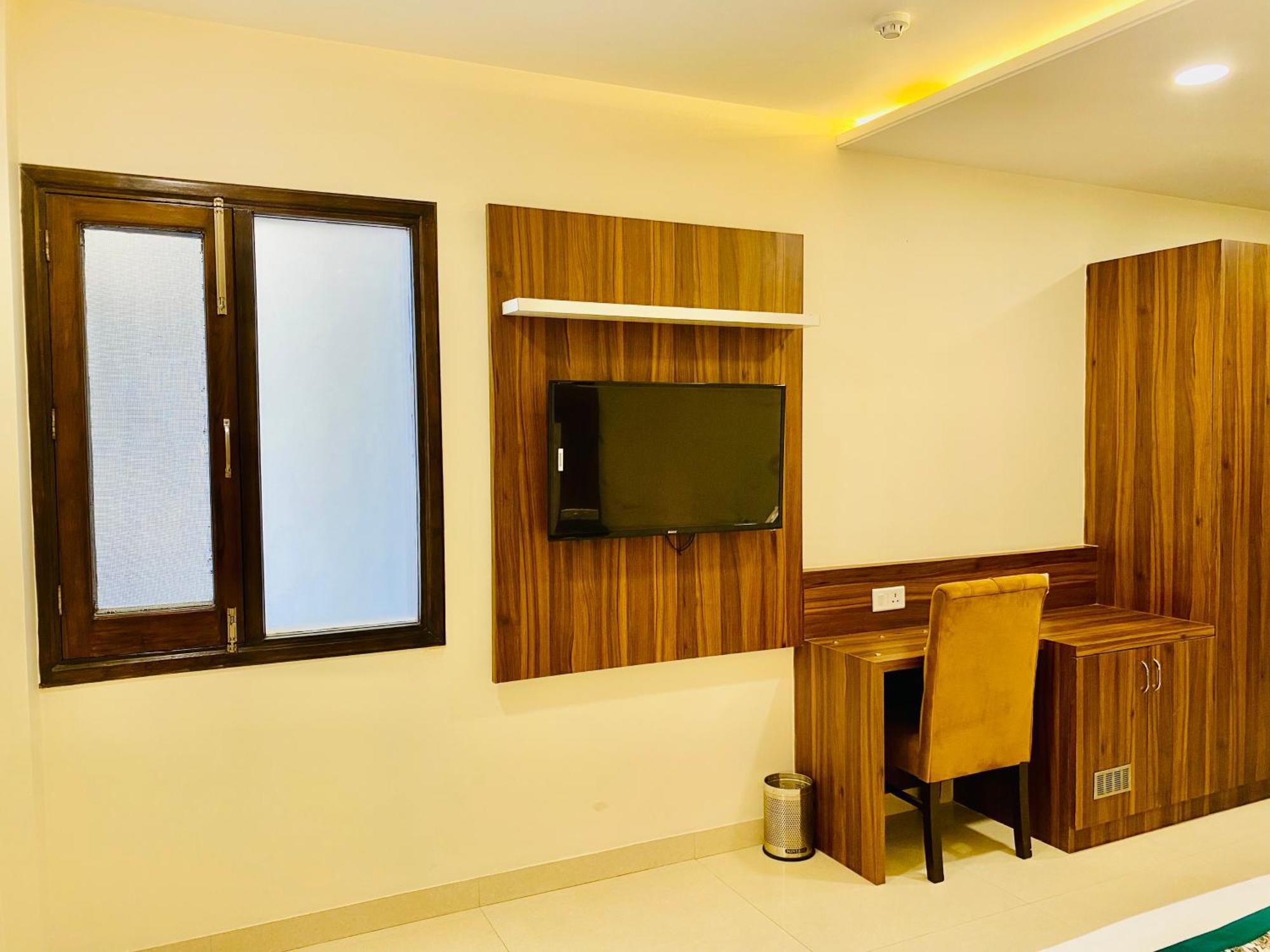 Hotel White House 350 Mtr From Golden Temple Amritsar Extérieur photo